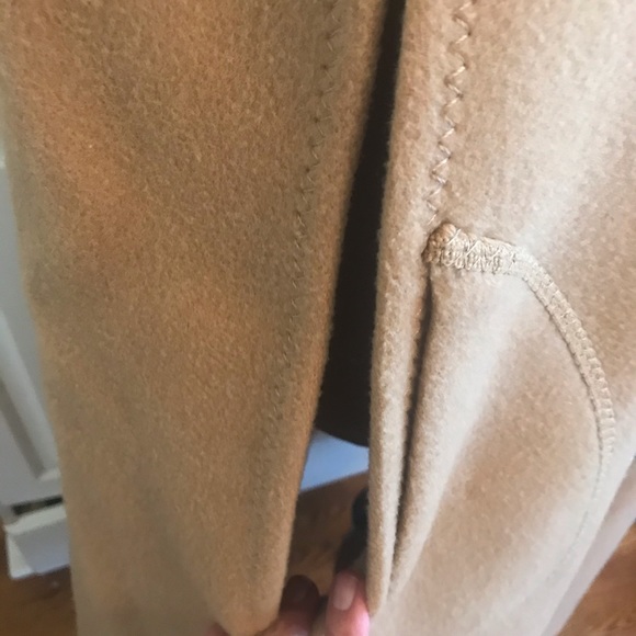 Cape: Stunning Reversible Wetherall Wool Cape - Picture 6 of 15